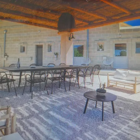 Casolare Treggi',ggg Country house Ostuni